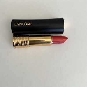 Lancôme Makeup L’Absolu Rouge Shaping Cream Lipstick.